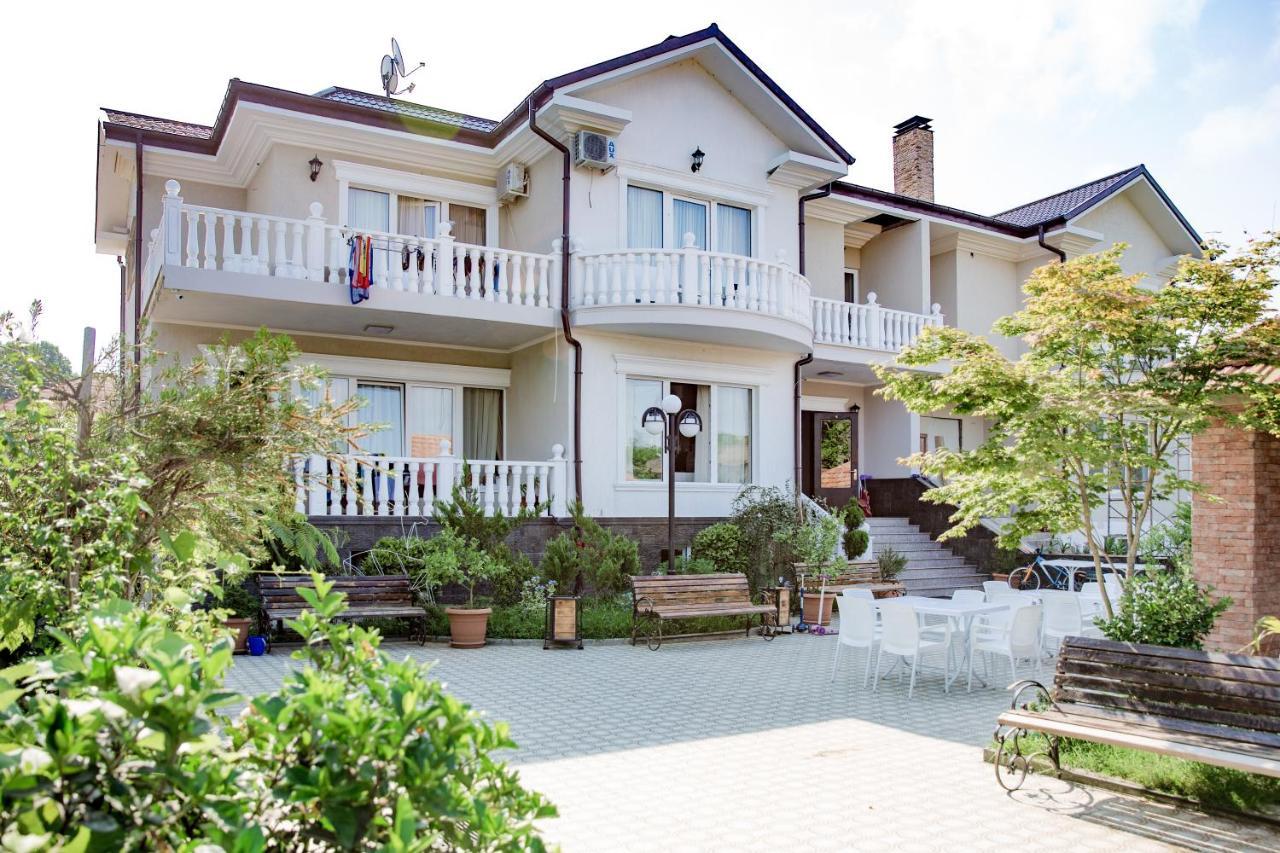 Guest House Sofia Кобулеті Екстер'єр фото